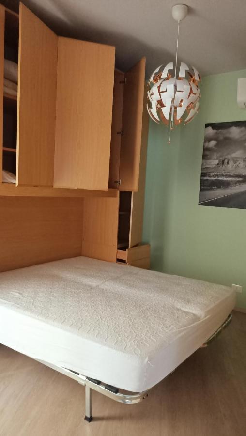 Residence Pool Песк'єра-дель-Гарда Екстер'єр фото