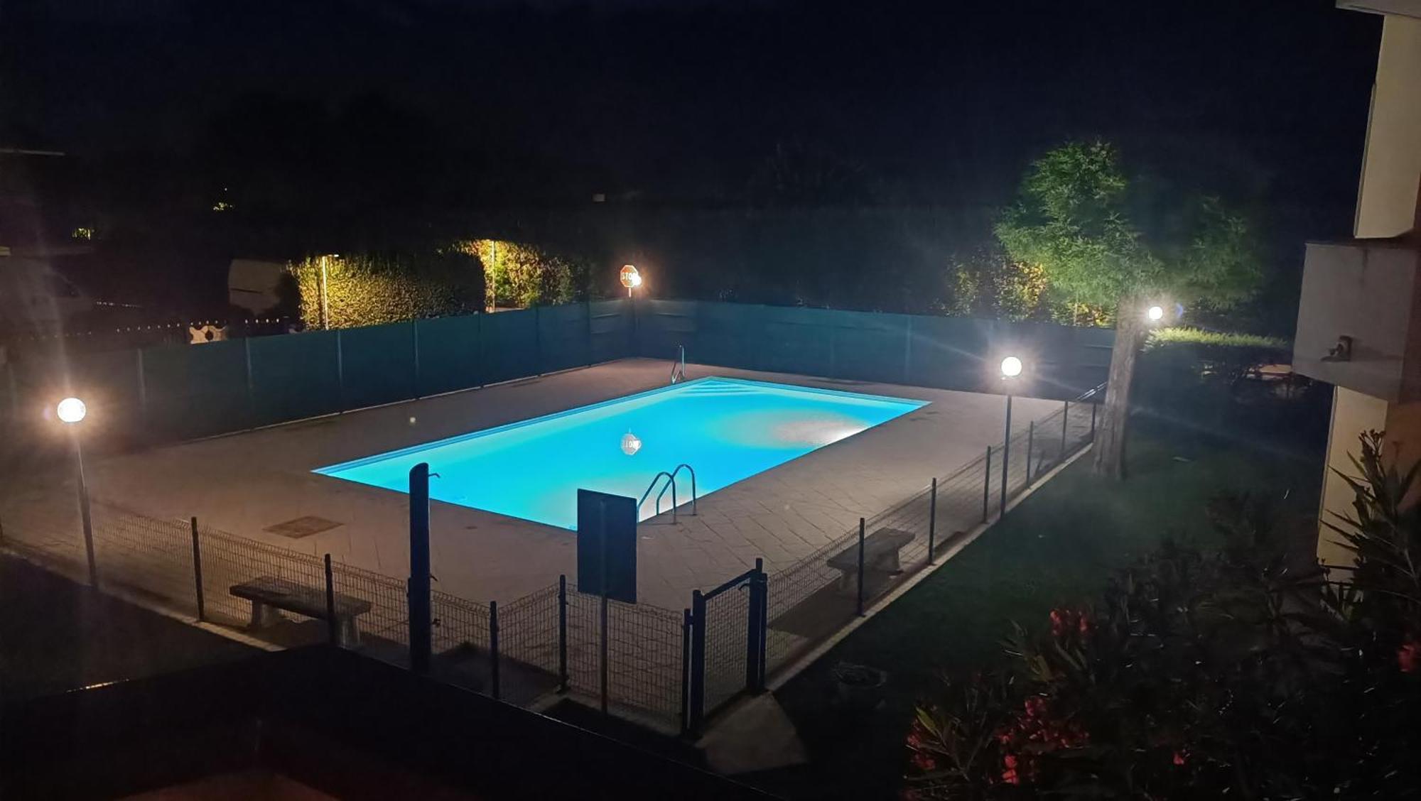 Residence Pool Песк'єра-дель-Гарда Екстер'єр фото